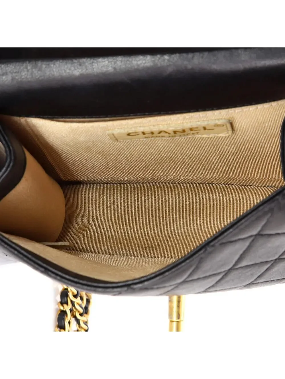 Chanel Pearl Chain Flap Bag Quilted #292110C29B